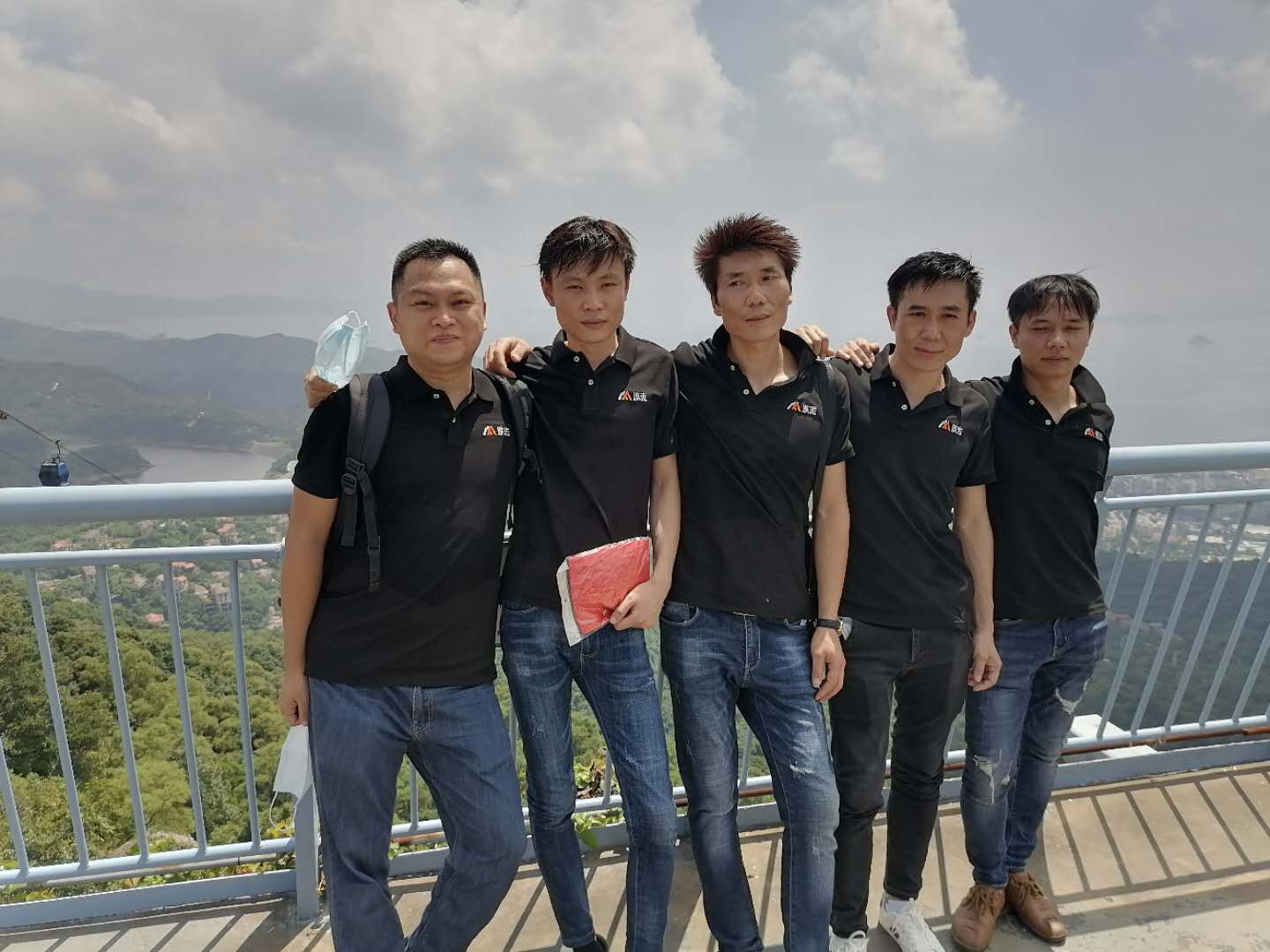 凝心聚力，伴你同行|极悦平台电子团建活动完美绽放