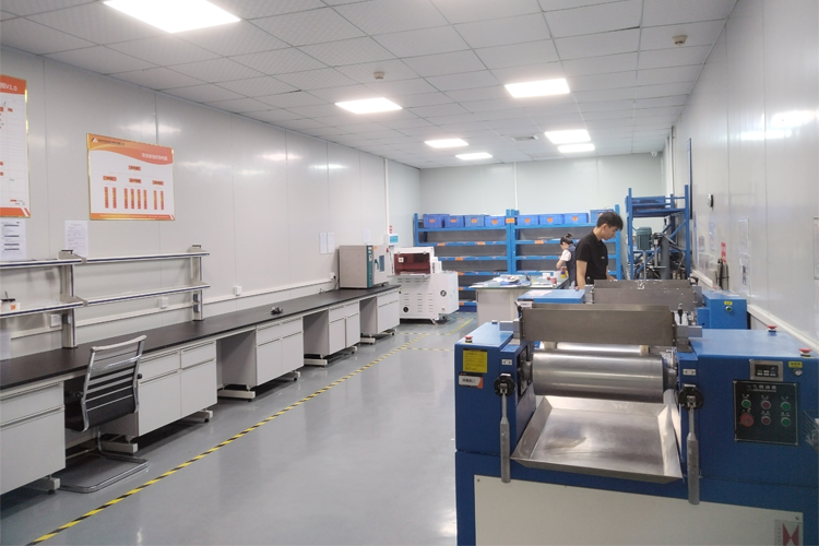 导热材料研发车间-极悦平台导热