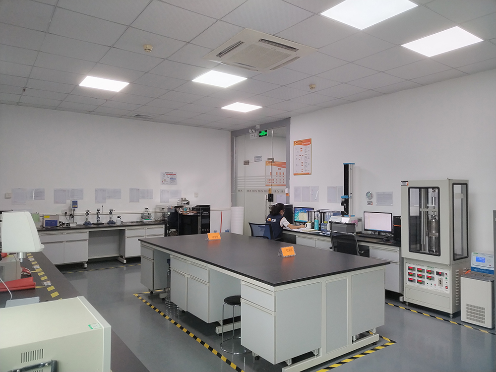 深圳市极悦平台电子科技有限公司实验室