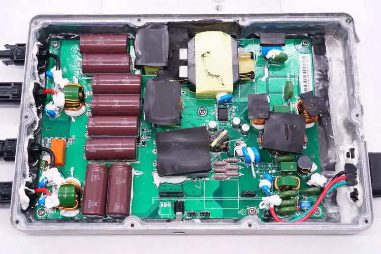 极悦注册解决微型逆变器温度过高问题