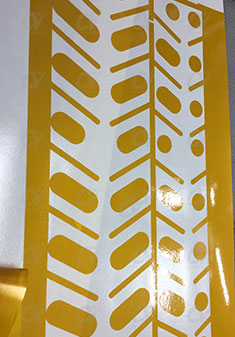 覆盖膜激光切割.jpg 覆盖膜激光切割.jpg