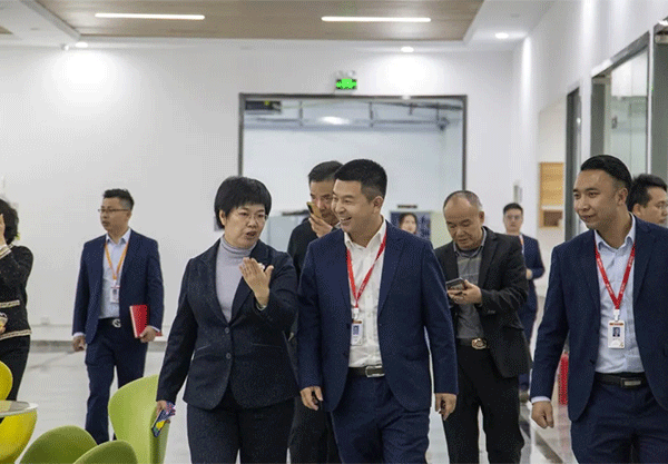 福建省长汀县吕莉县长一行莅临星亿娱乐视察指导-5.png