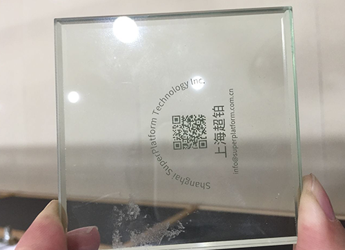 用激光切割设备切割超薄玻璃1.png 用激光切割设备切割超薄玻璃1.png