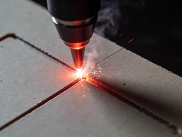 低温共烧陶瓷基板红外皮秒激光切割 (2).jpg